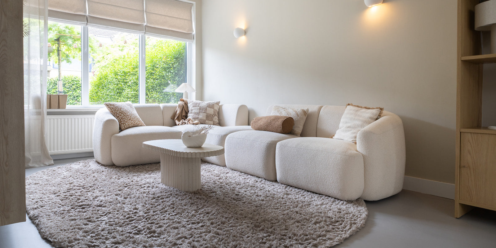 Binnenkijken bij Mariët: een warm en stijlvol beige interieur Binnenkijken bij Mariët: een warm en stijlvol beige interieur